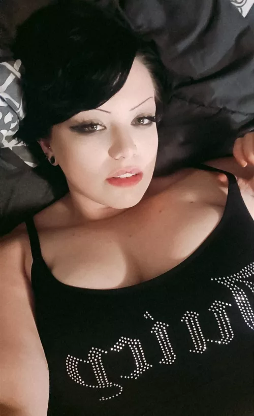 Friday night. Who's ready to please me?