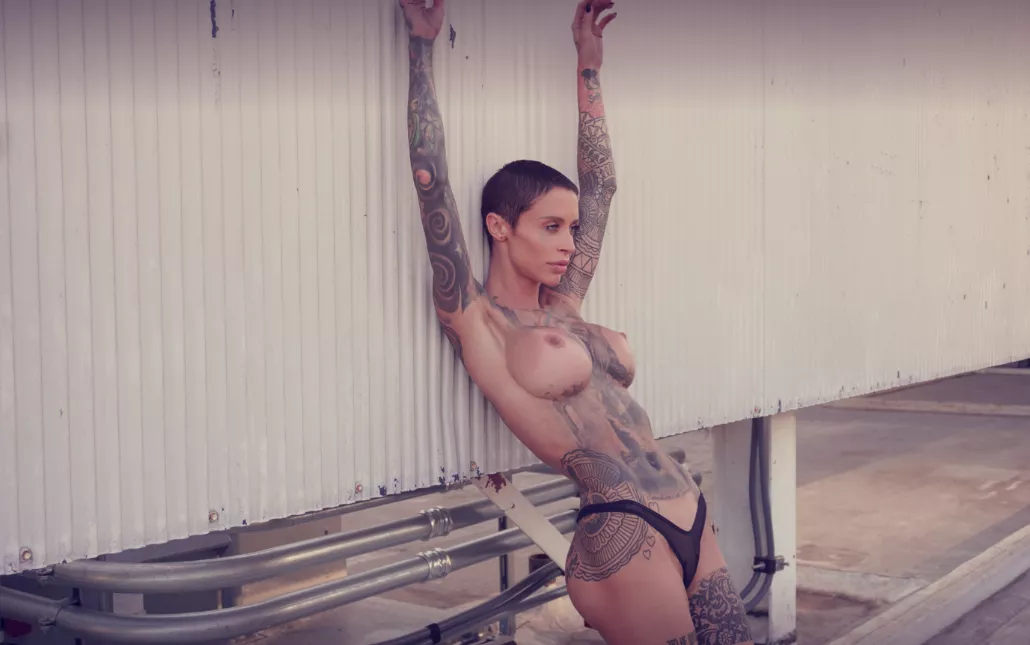 goal is to make u happy with my 🍈