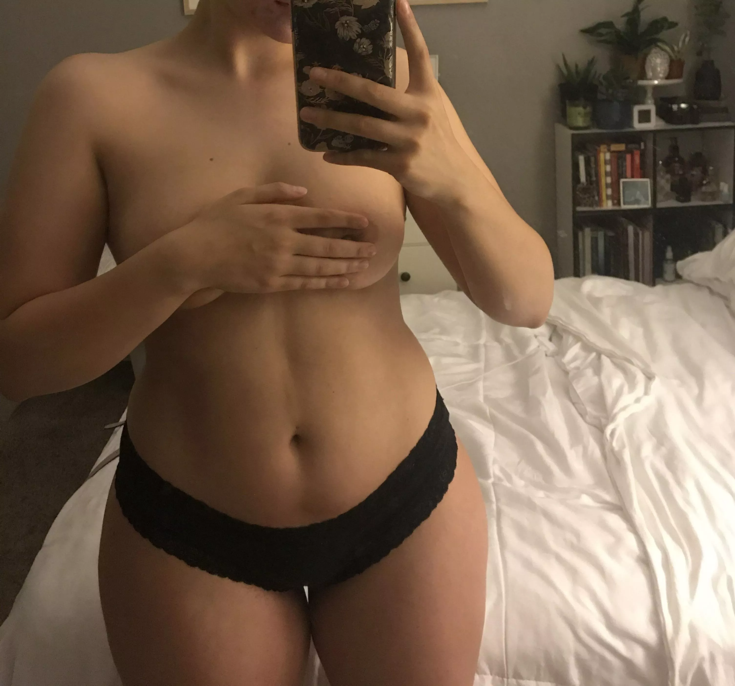 Going to dinner at Toca Madera tonight! Any ladies or couple wanna join?