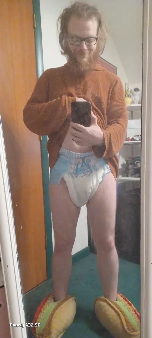 Got some new diapees and playing some video games! 😊