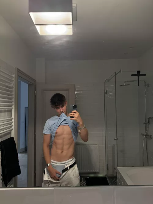 Guess what is my favorite colour