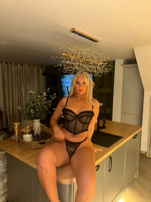 Have you eaten yet? Here I am, help yourself