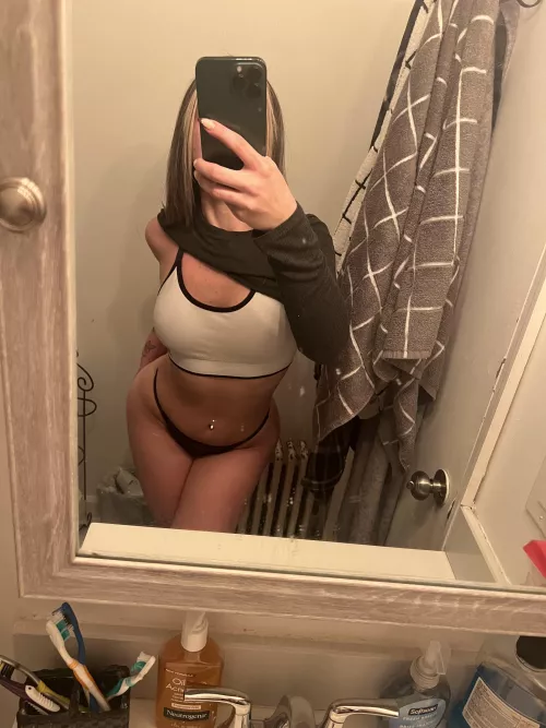 hips dont lie do they? nsfw