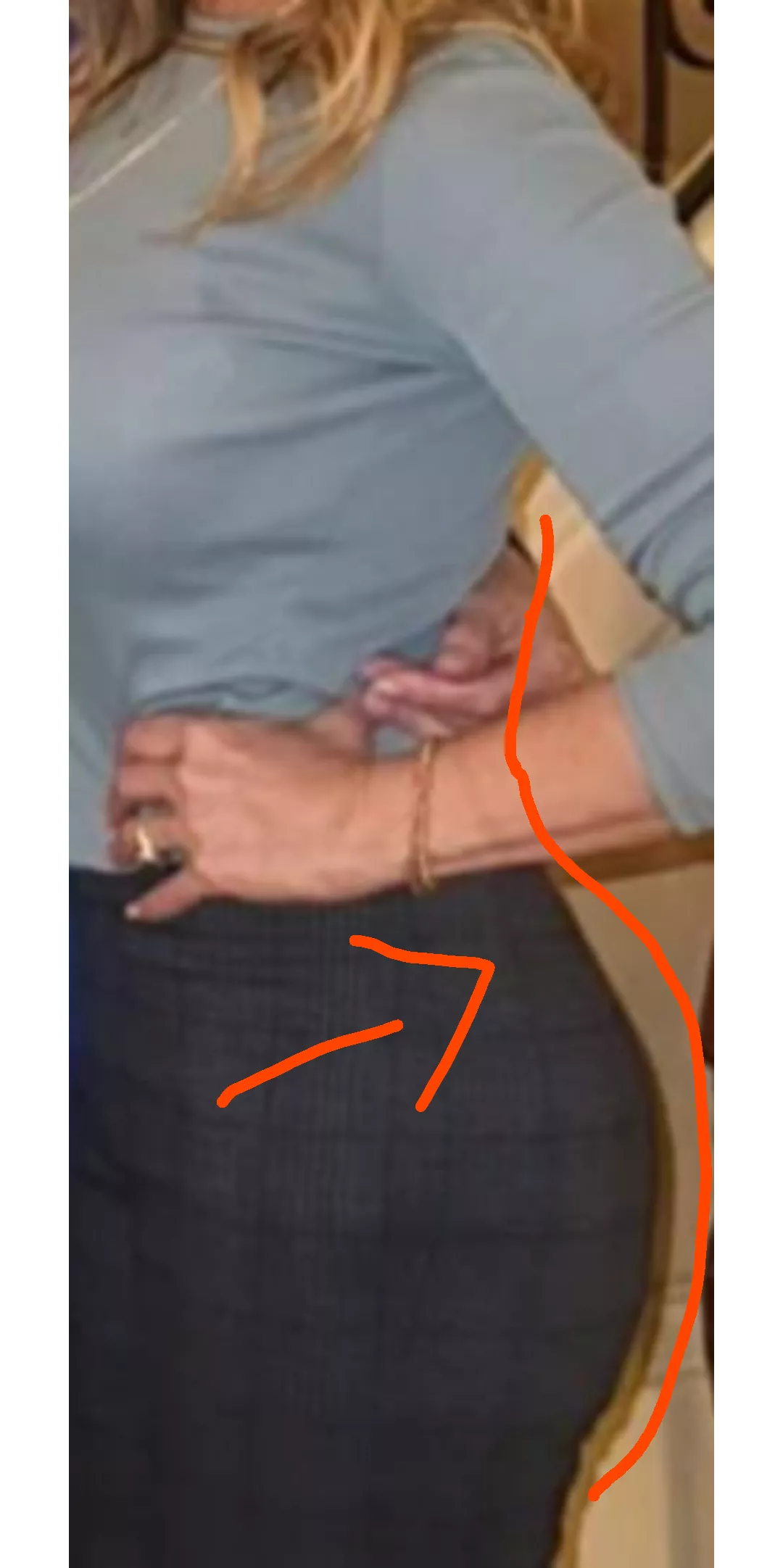 I love and goon for her big BIG titties, but why doesn't anyone talk about her sweet booty. I mean don't you wanna give it a smack?