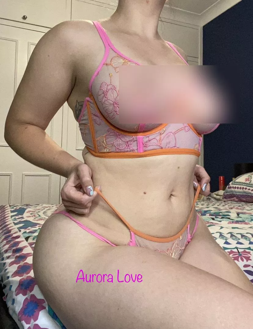 I love this lingerie set, would you like to take it home? Panties and more available from £20 [uk][selling]