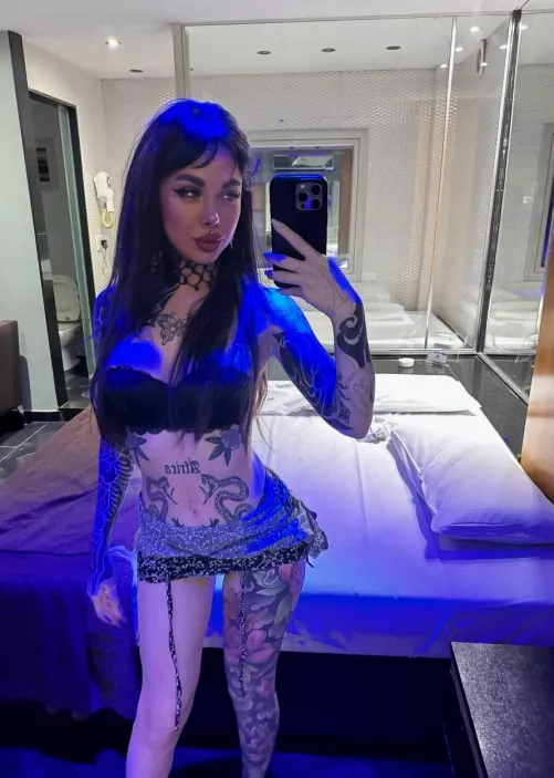 i wanna make a mess in this bed with you