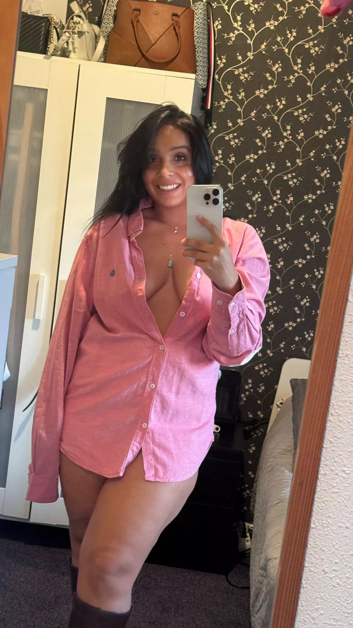 ❤️I'm Galadriel ❤️❤️I love to see how you would want to lick my Butt❤️❤️❤️The first one to send me this emoji ⭐️ on my OF gets 🎁!