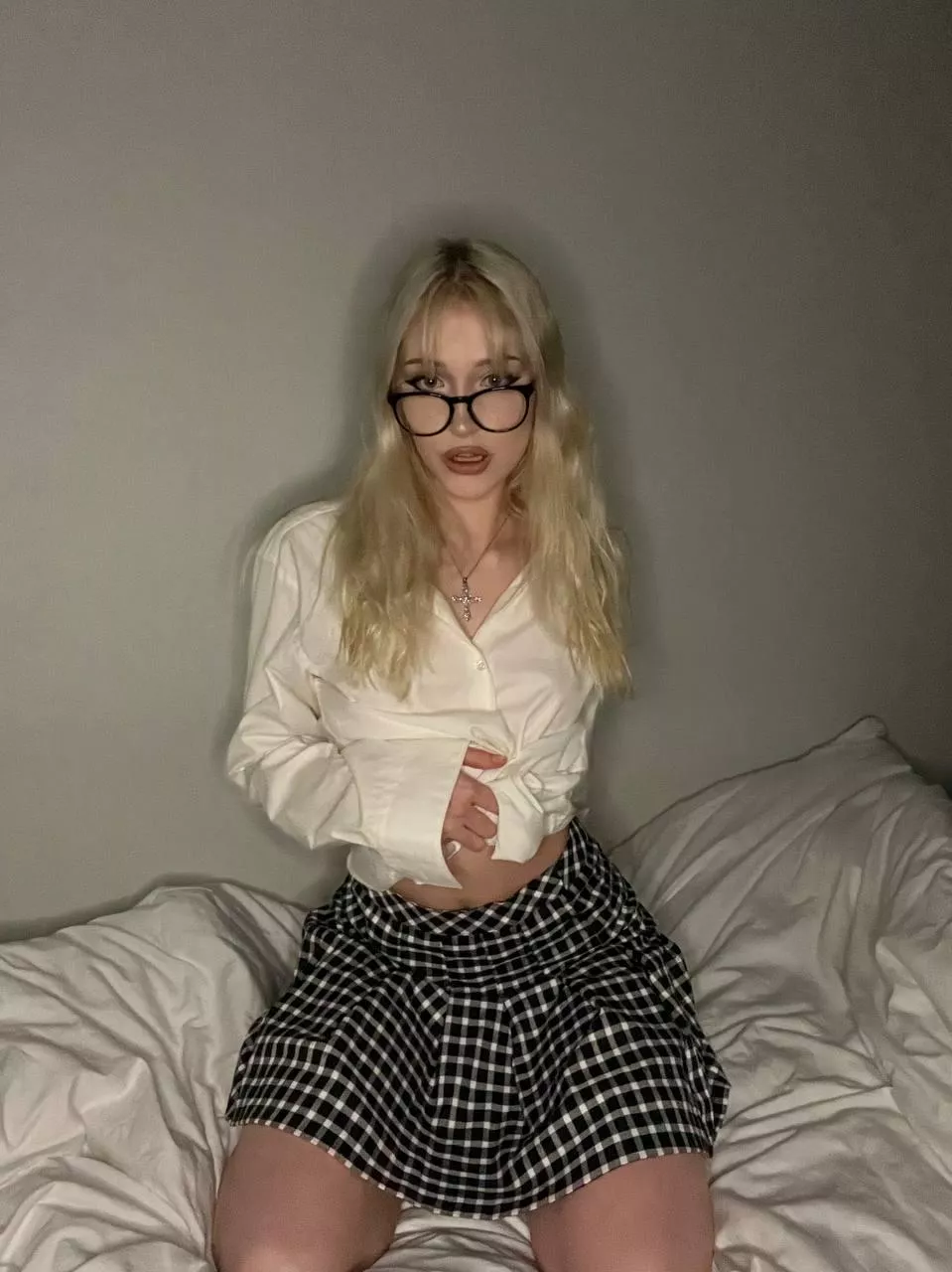 I’m taking notes from my bed.