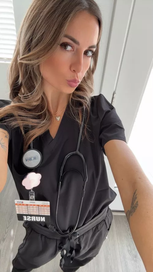 I’m your nurse, tell me where the pain is..