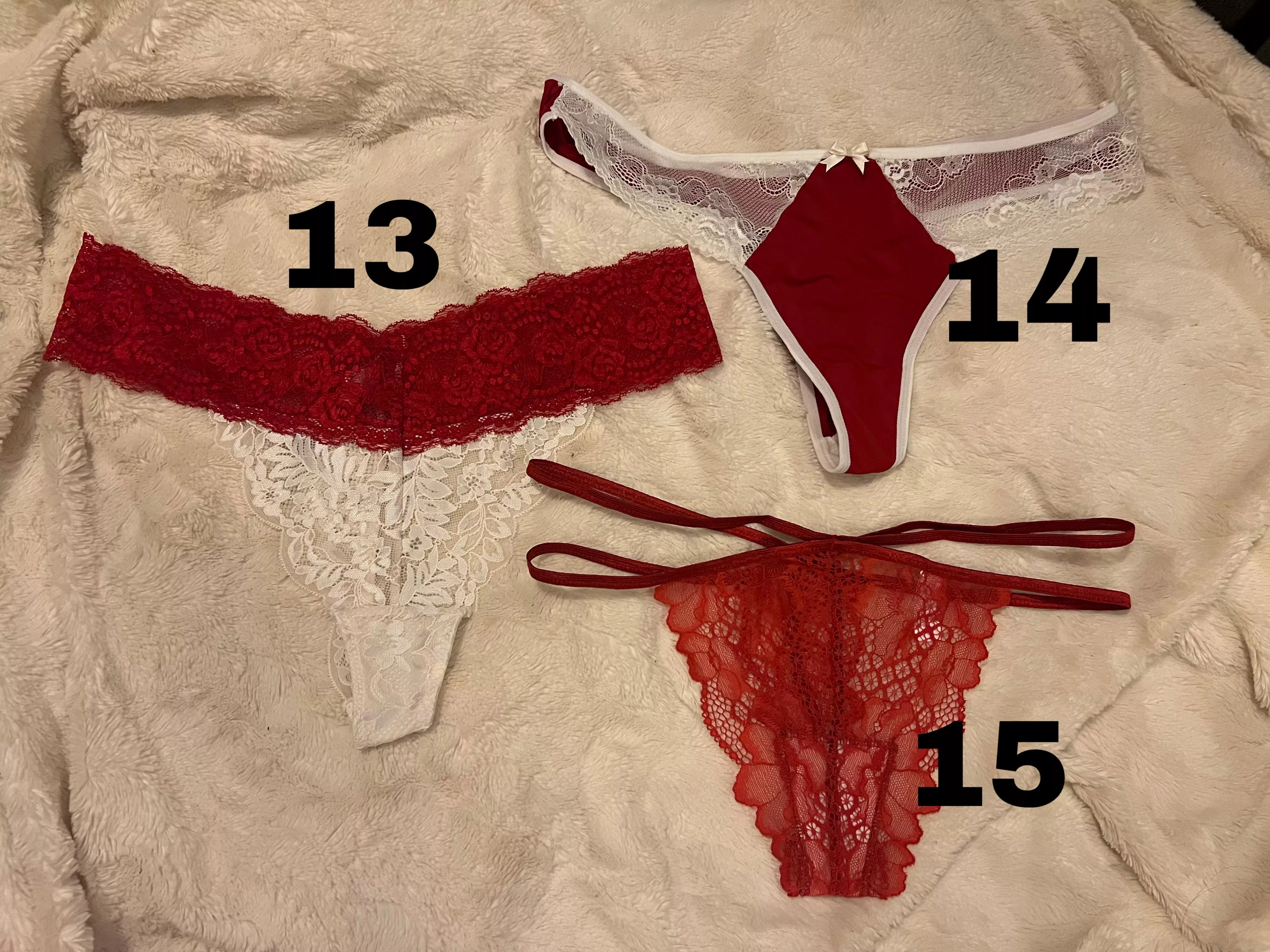 It’s NEVER too early for Christmas 😉 book a wear with me while I put the tree up this weekend 🎄🎅🏼❤️💚