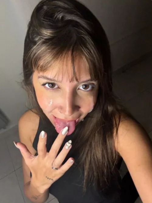 Its up to you whether you want to paint me with your cum or fill me up with it
