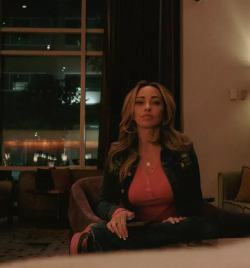 Ive met Tara once and she was such a nice person.