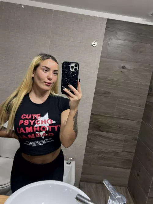 Just a little bad girl in a good girl world 😜💋