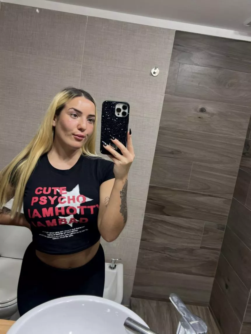 Just a little bad girl in a good girl world 😜💋