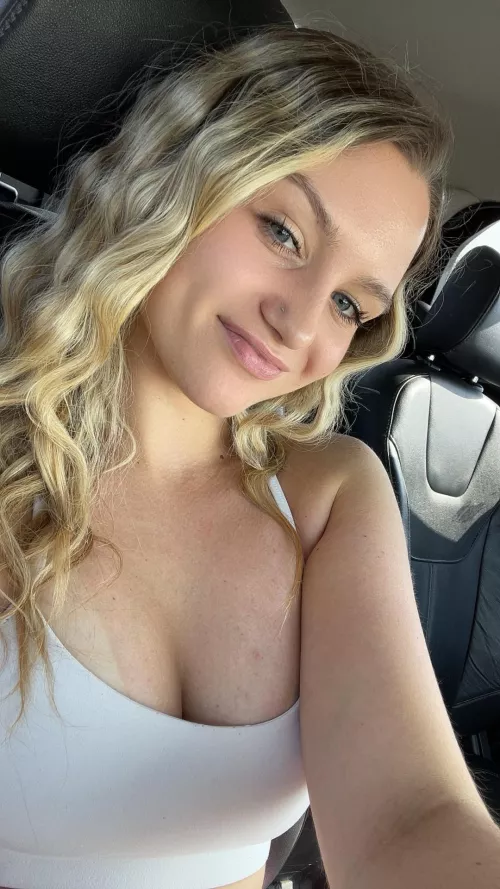 Just imagine how good it feels when you slide your hands deep inside. 