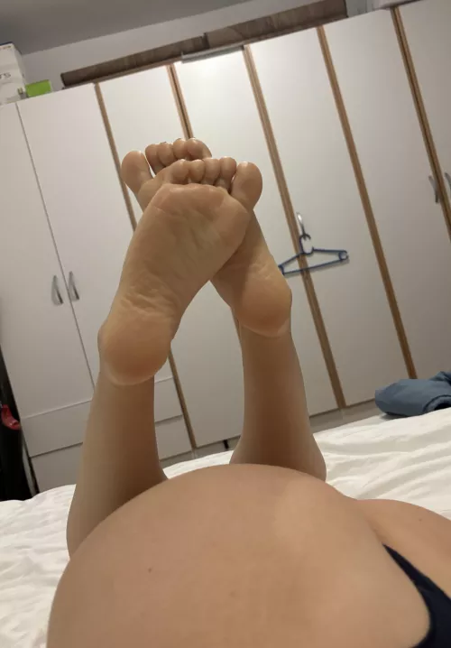 Kiss my feet until I say it’s enough 