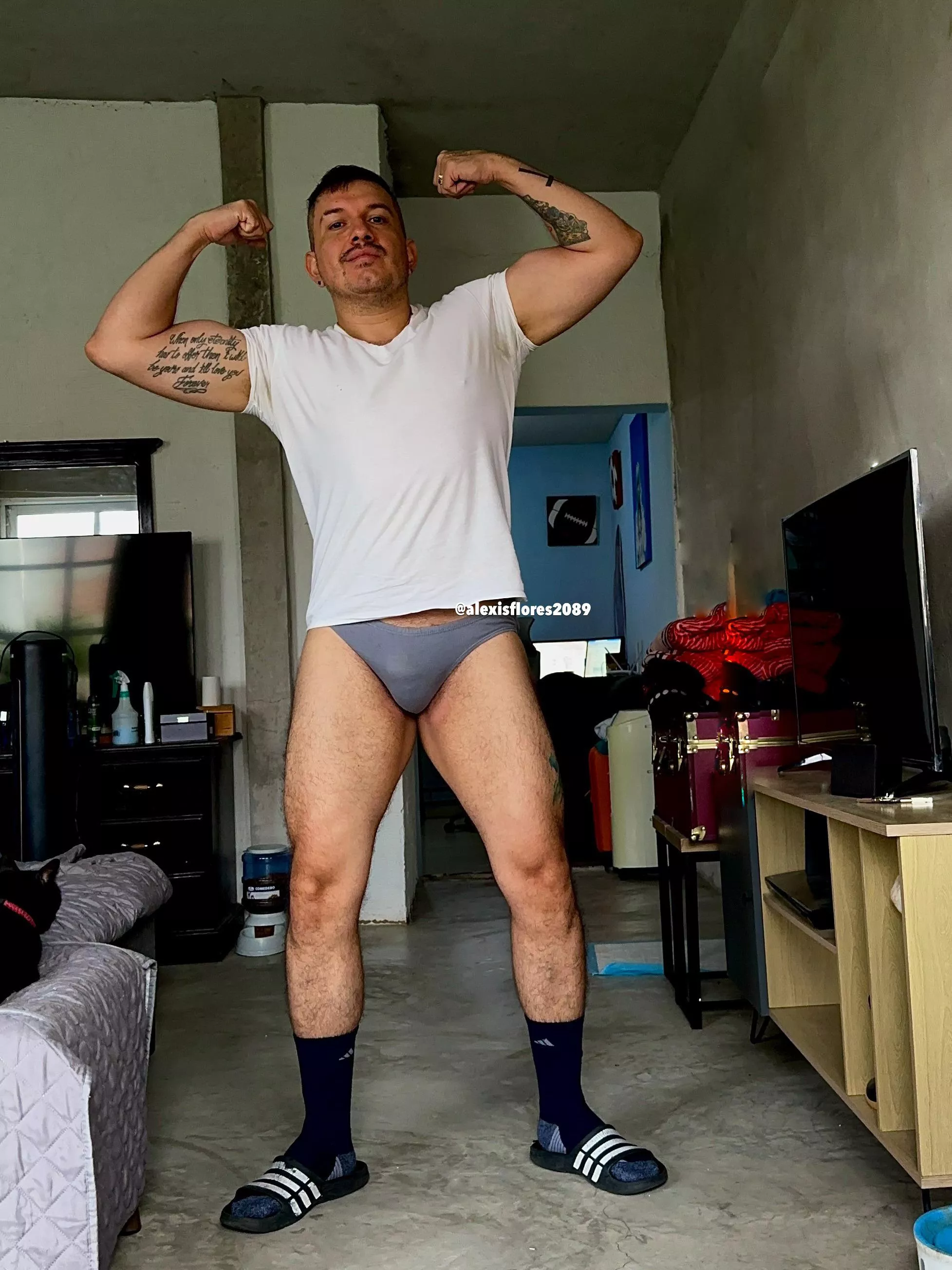 Morning outfit and undies, Snapchat: Alexis-king Instagram: @alexisflores2089 