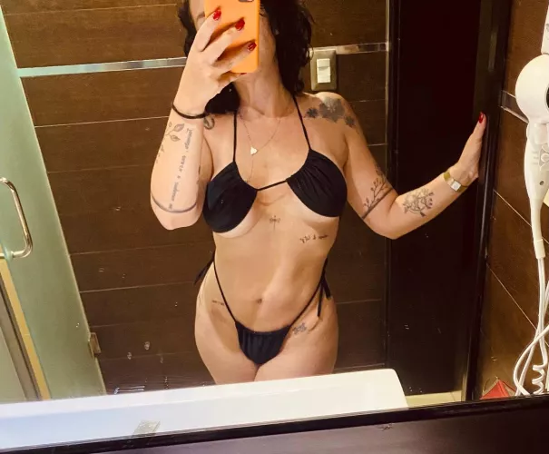 My belly button looks amazing even though I'm 40 years old