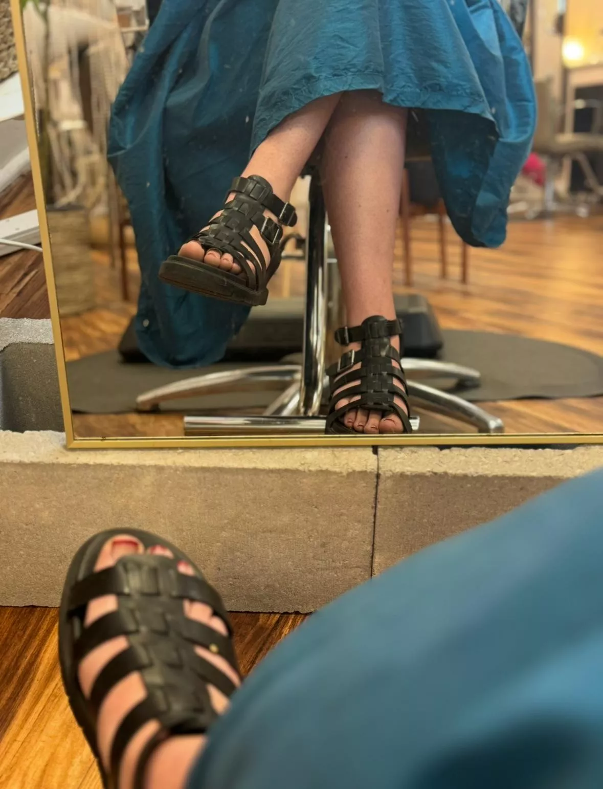 My favorite sandals. Do you love them? 