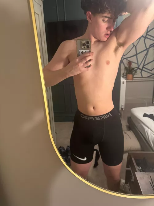 My pits stink bro. Who else wants to smell my sweat