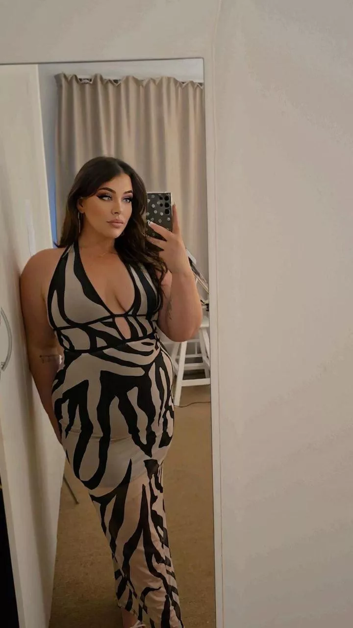 Need you pressed up against me in bed 💋