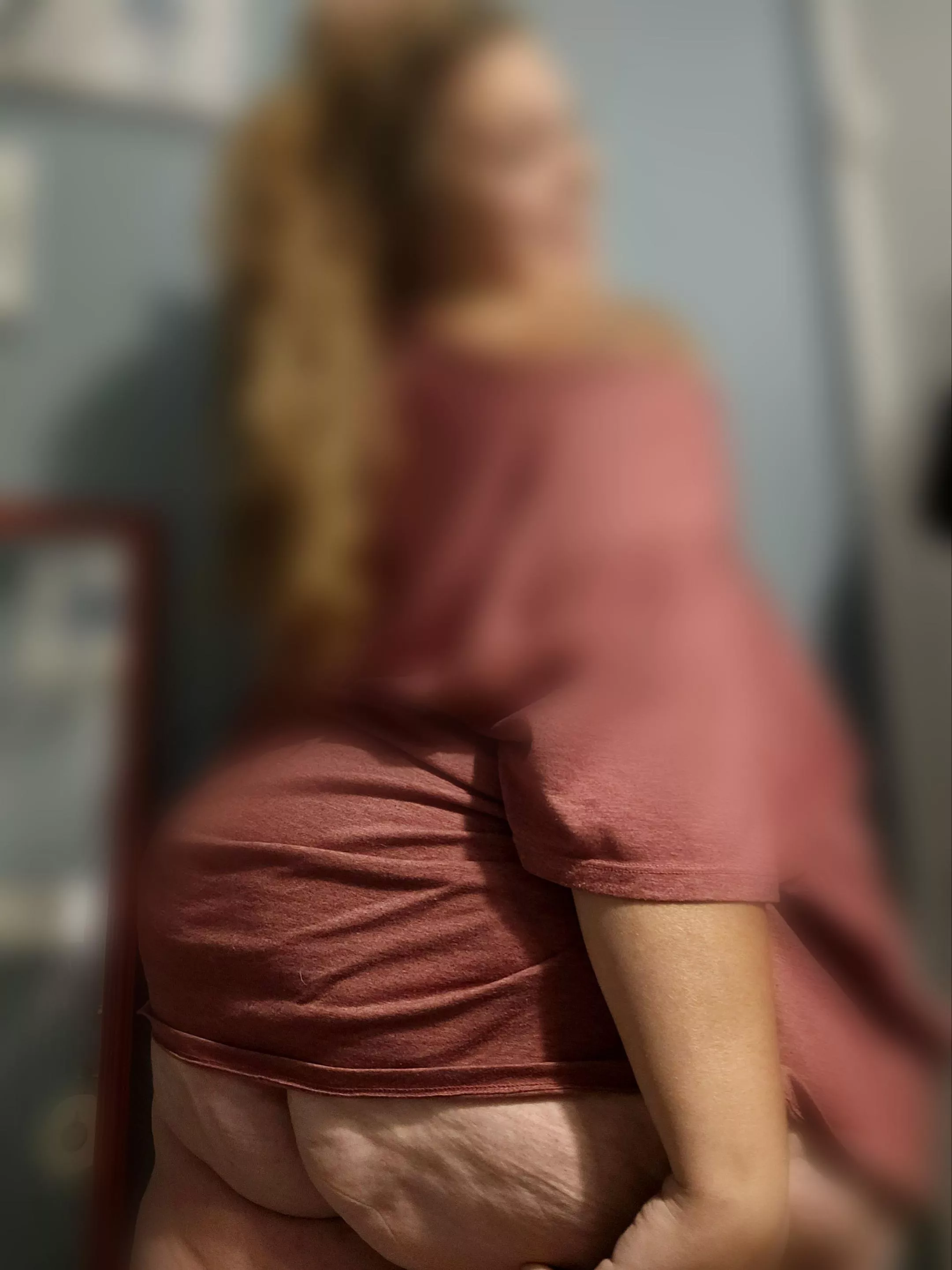 Pregnant hotwife looking for a good time 😈 send me Pictures 📸 