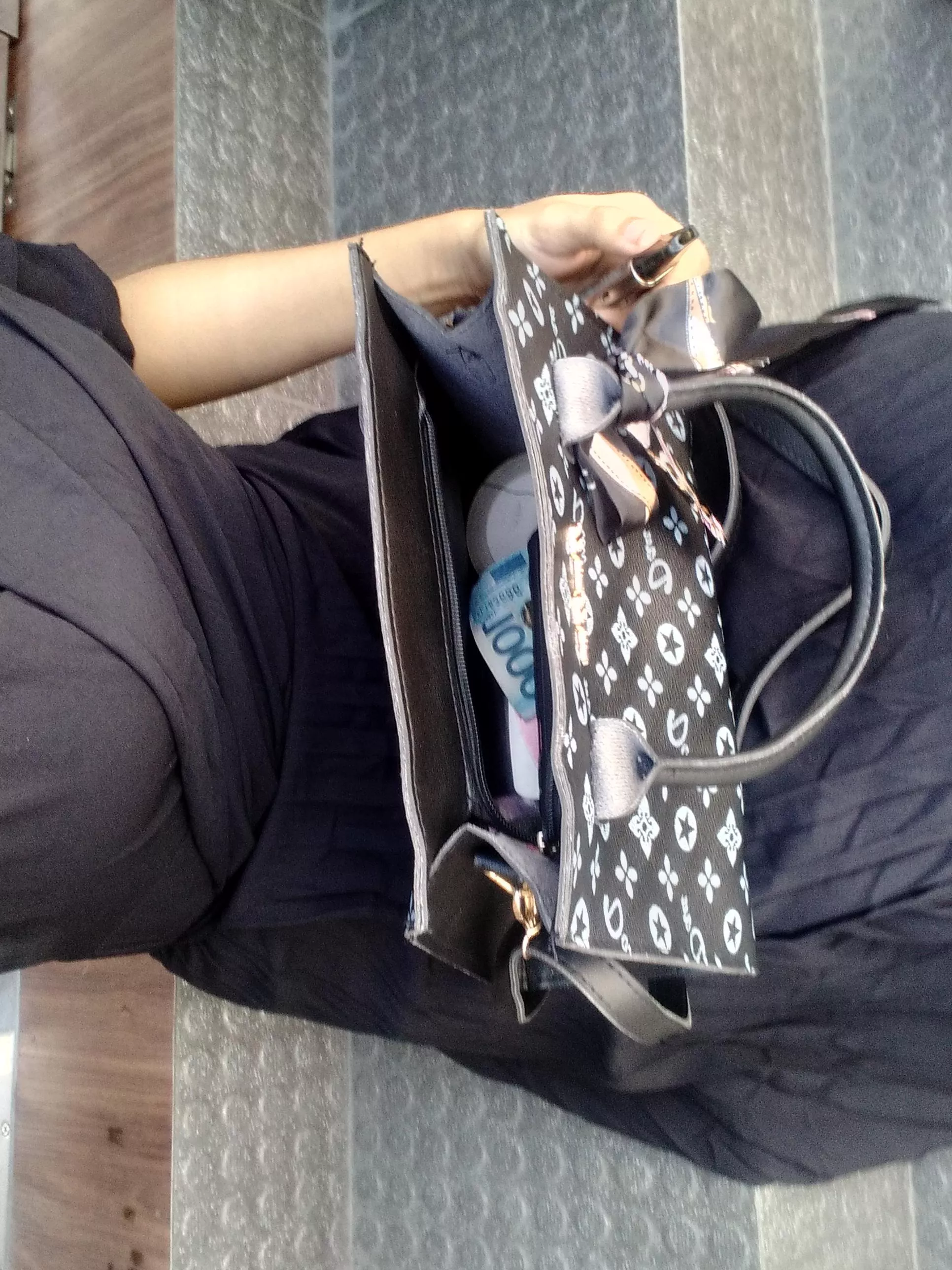 ‼️PROMO PROMO: 4K 2 POPS DM ME NOW ‼️