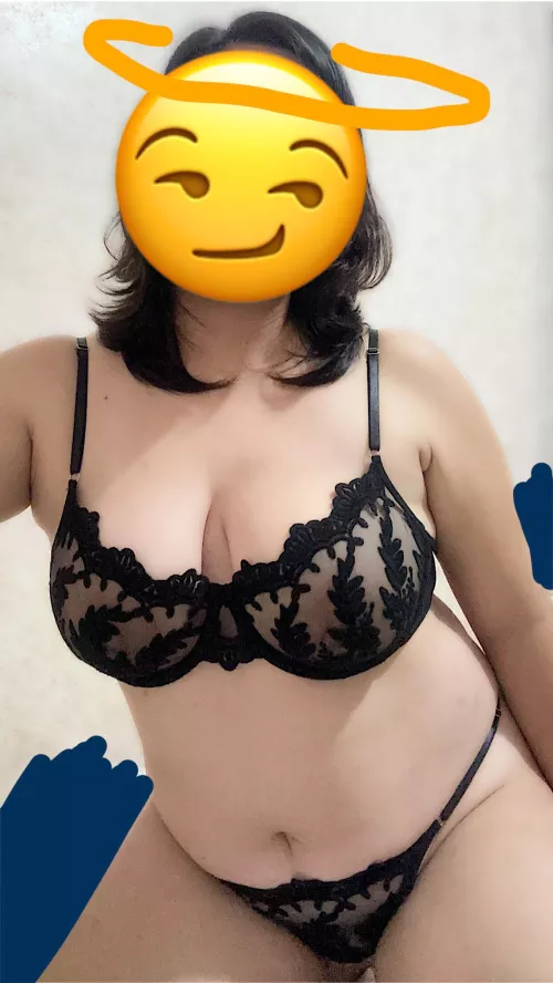 Pwede na bang ginebra girl? Pero gin bilog version? 🙂‍↔️😛