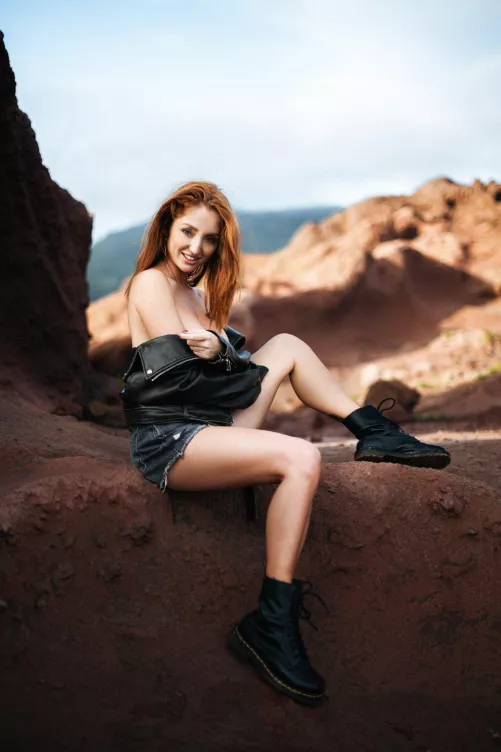 Red Fox wishing happy no bra sunday