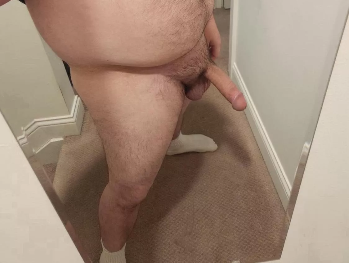 Single 31 gay m looking for my first threesome with 2 guys..gay, bi, bi-curious or str8. No F's. More info in my bio...DM me gents😘
