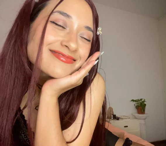 the exact moment of my cute face when a notification of your extreme spoiling arrives