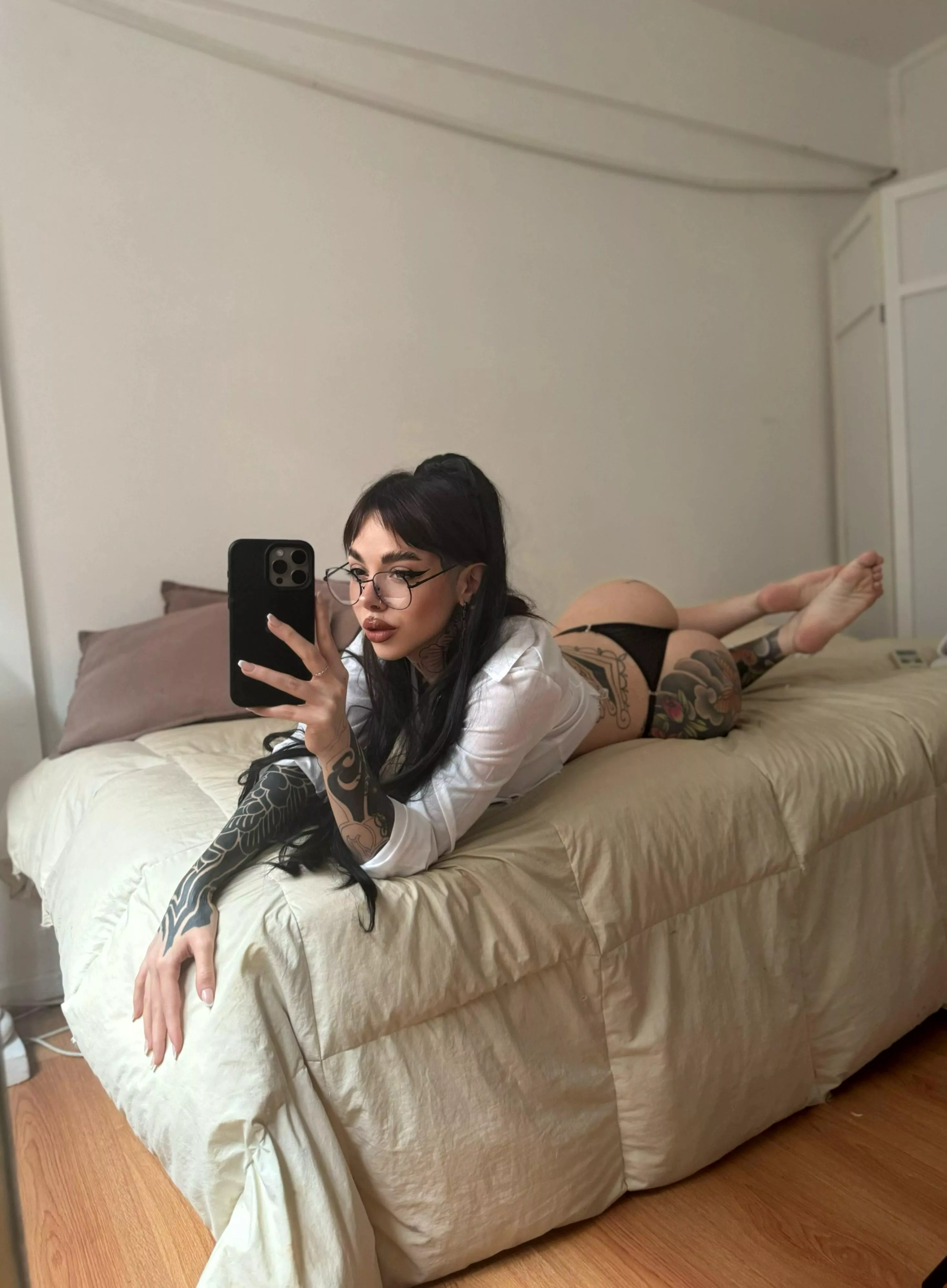 the pillows that will make late for work