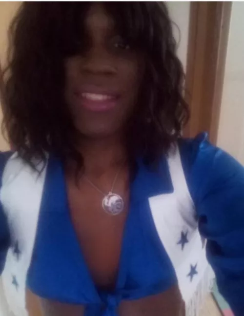 Was a lost bet I honored as a Michigan fan (Texas vs Michigan) if the other person had lost it would’ve been them dressing up as Big Bird from Sesame Street lol smh 