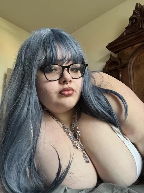 what’s the first thing you notice about me? 