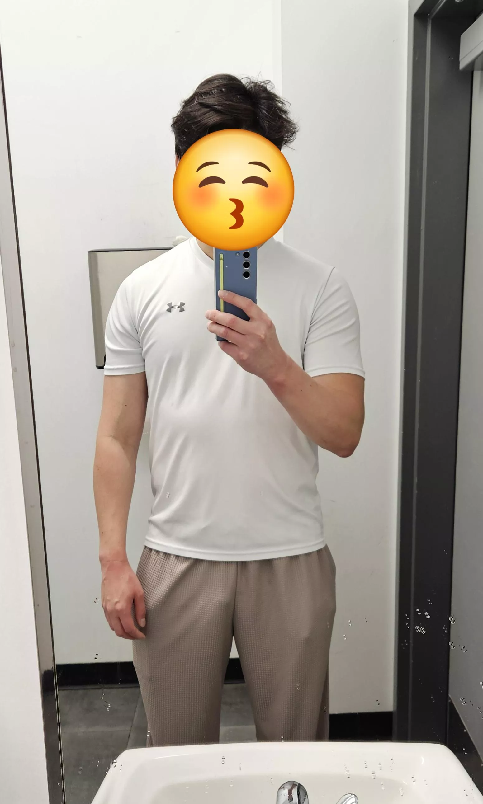 Who would cop a feel at the gym if you saw me like this?