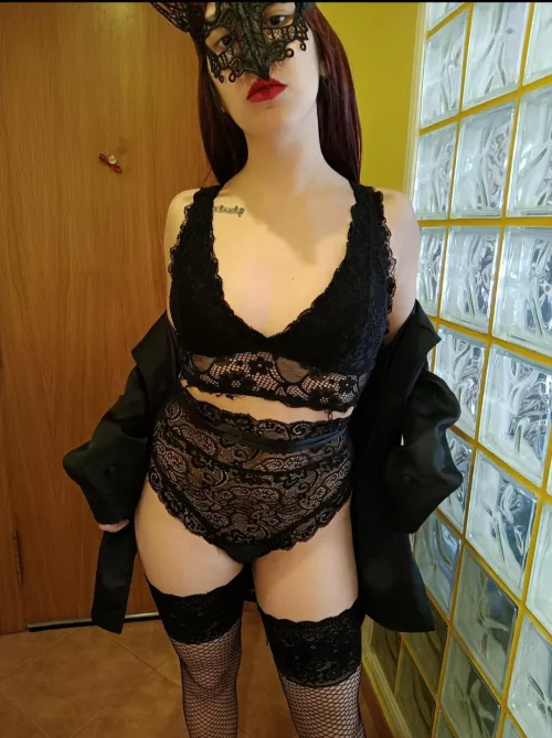 Will you be able to resist just watching me take off my jacket?