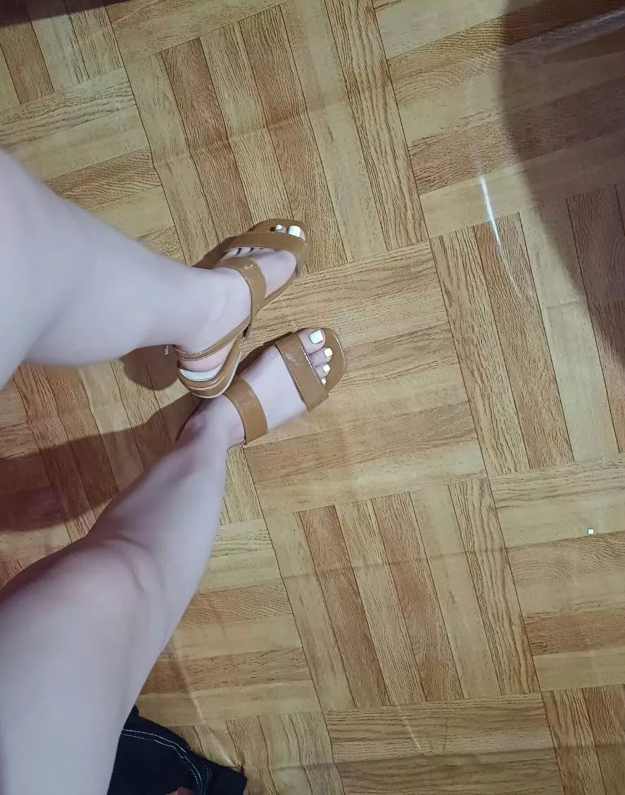 Wondering how many toes i can push in your throat, and then hear 