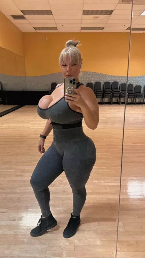 Would you be my personal trainer? 