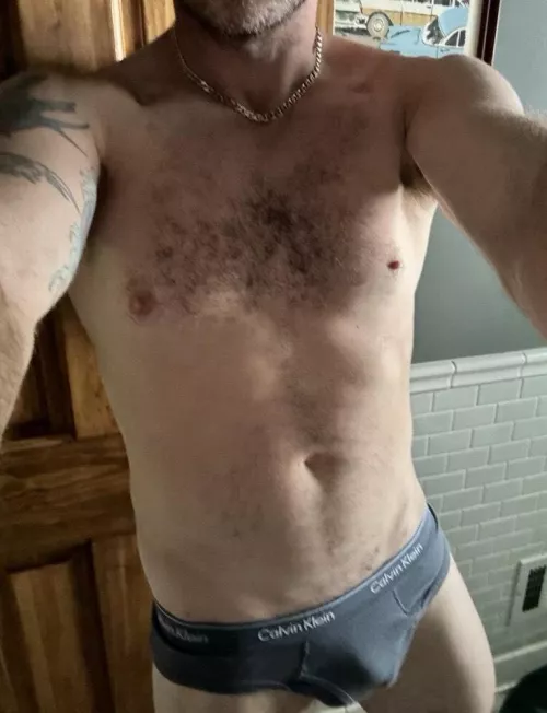 40 M4C looking to take a break from driving to have a little fun. 1st timer here. show me the Ropes! I90