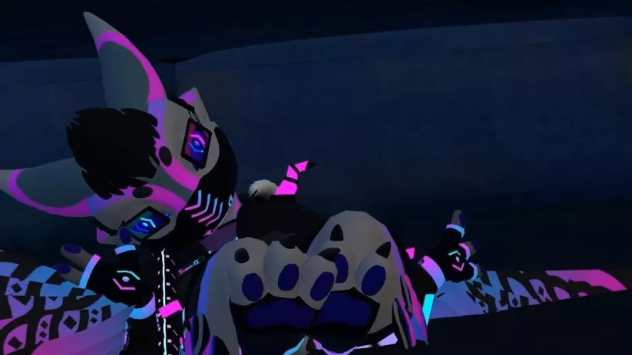 Adorable  avali feet 