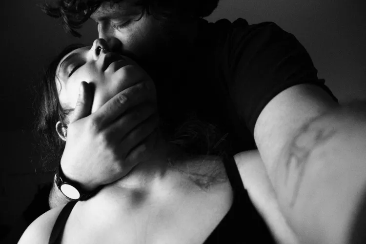 Bedankt voor ons hier te accepteren! :) alles goed met iedereen?