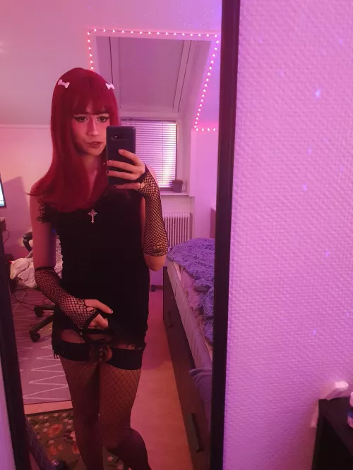 Caged under my black dress 🩷