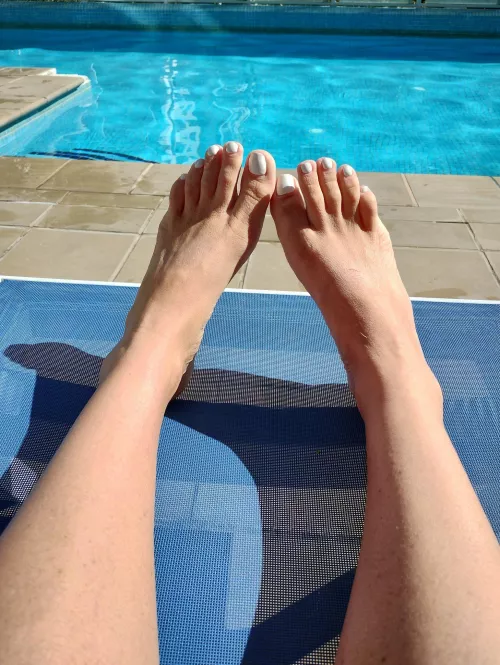 Feet so good you're Weak to your knees 