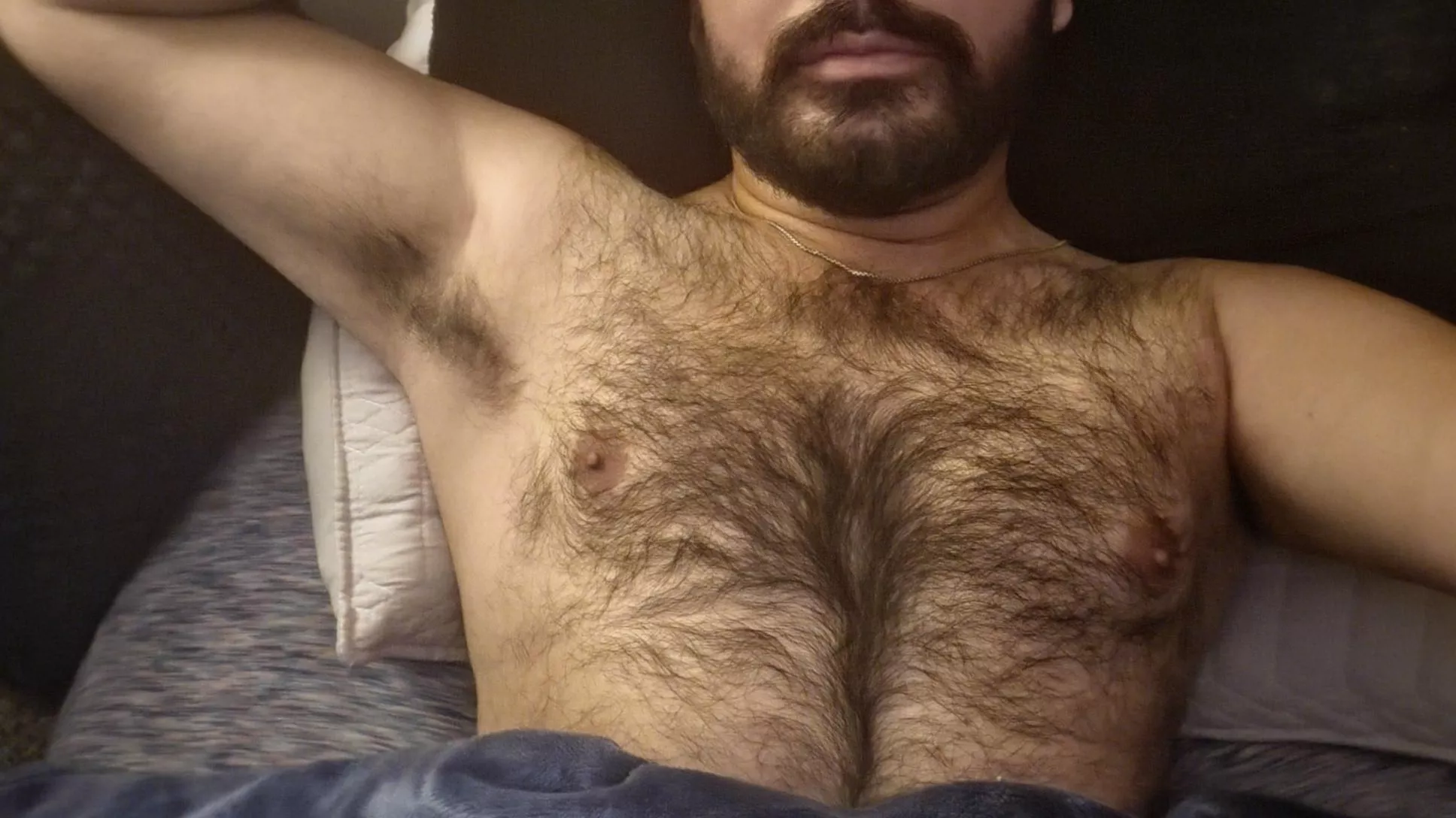 Getting horny sniffing myself !!