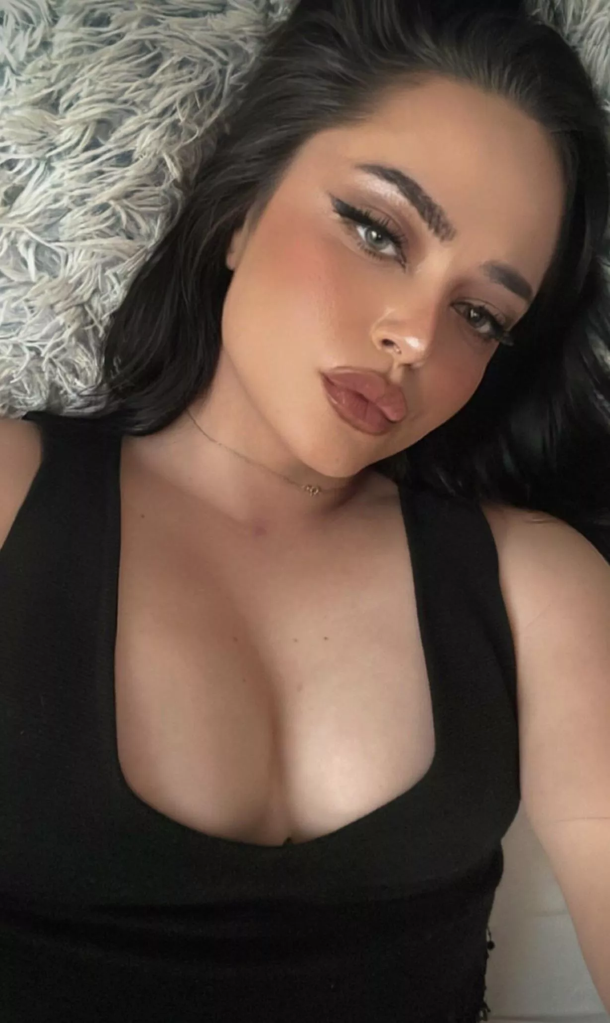 I can make you cum before I start undressing.. 🙃