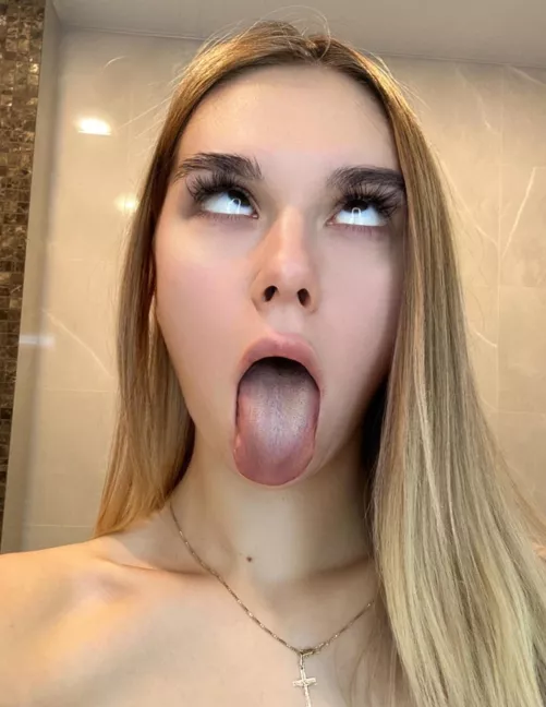If i start making my ahegao face to convince you to fuck me would you say yes