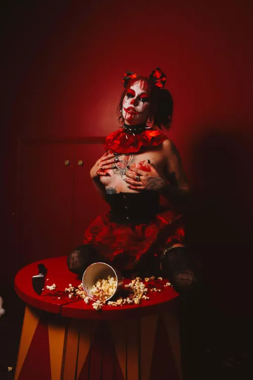 I'm new, here to clown around