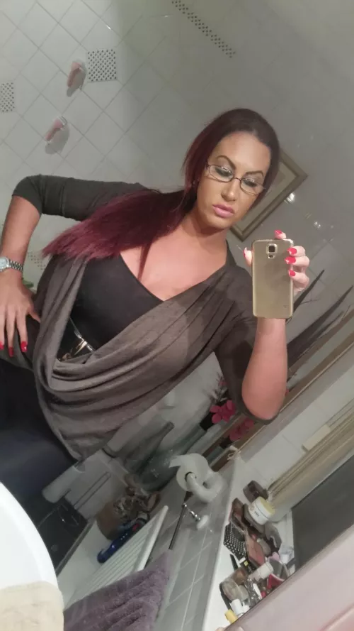 Is she a wife material? Let’s discuss 