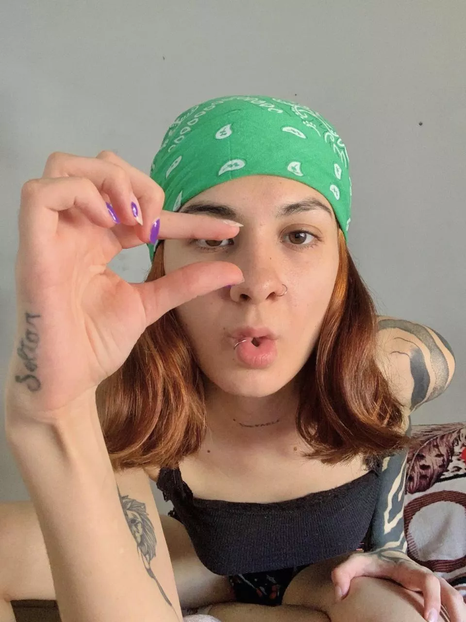 Is that your dick? I thought I was a pimple on your ass… u can't touch me with that thing… u deserve me to ruin your wallet now …