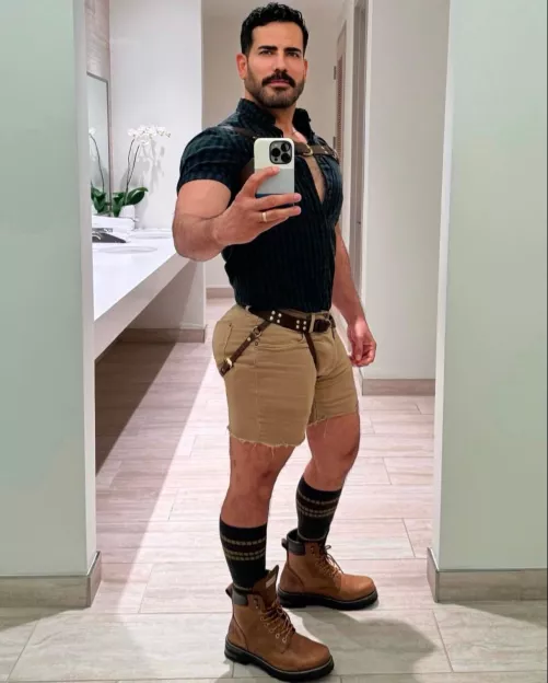 Know where to get this belt/jock combo?